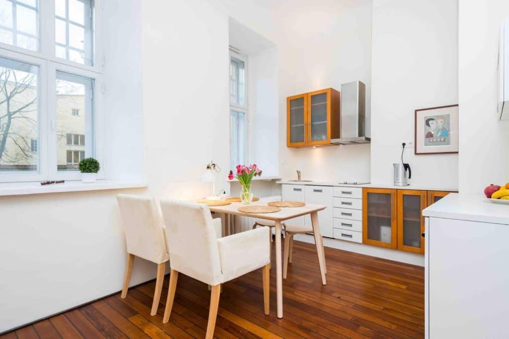 Best location, beautiful&quiet Old Town apt. Tallinn Extérieur photo